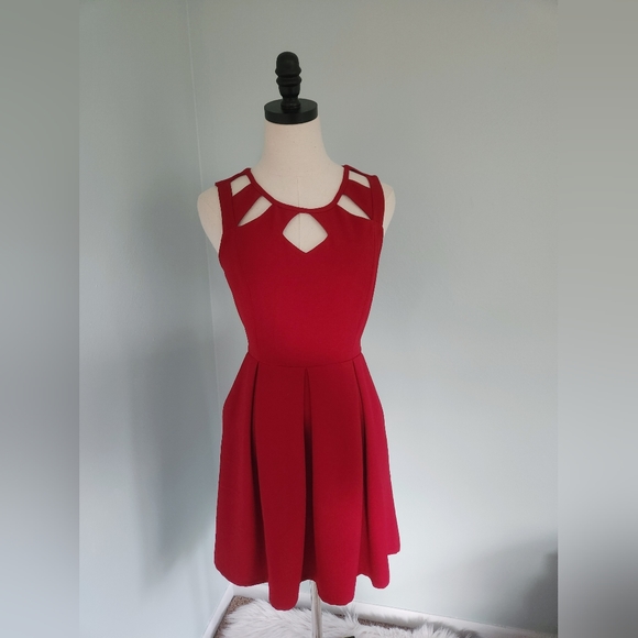 Speechless Dresses & Skirts - Speechless Women’s Red Dress with Pockets - Size Medium